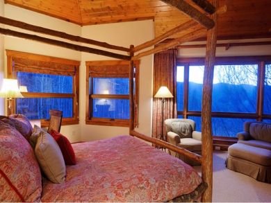 Aspen Luxury Vacation Rental Home. with Six Bedrooms